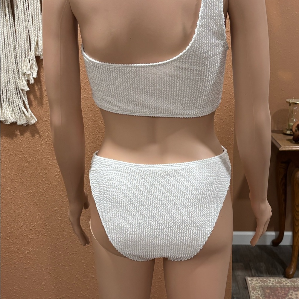 White Textured One-Shoulder Swimsuit Set - Picture 8 of 14